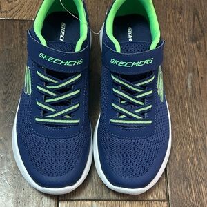 Brand New Skechers Kids' Blue and Green Sneakers Size 3 Kids with Velcro Close